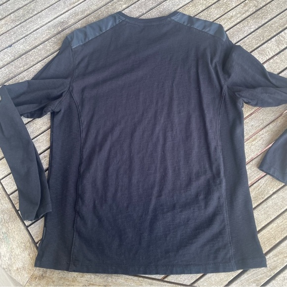 Calvin Klein 100% cotton Men's Contrast Shoulder Black Long Sleeve Sweater - M - Picture 8 of 8
